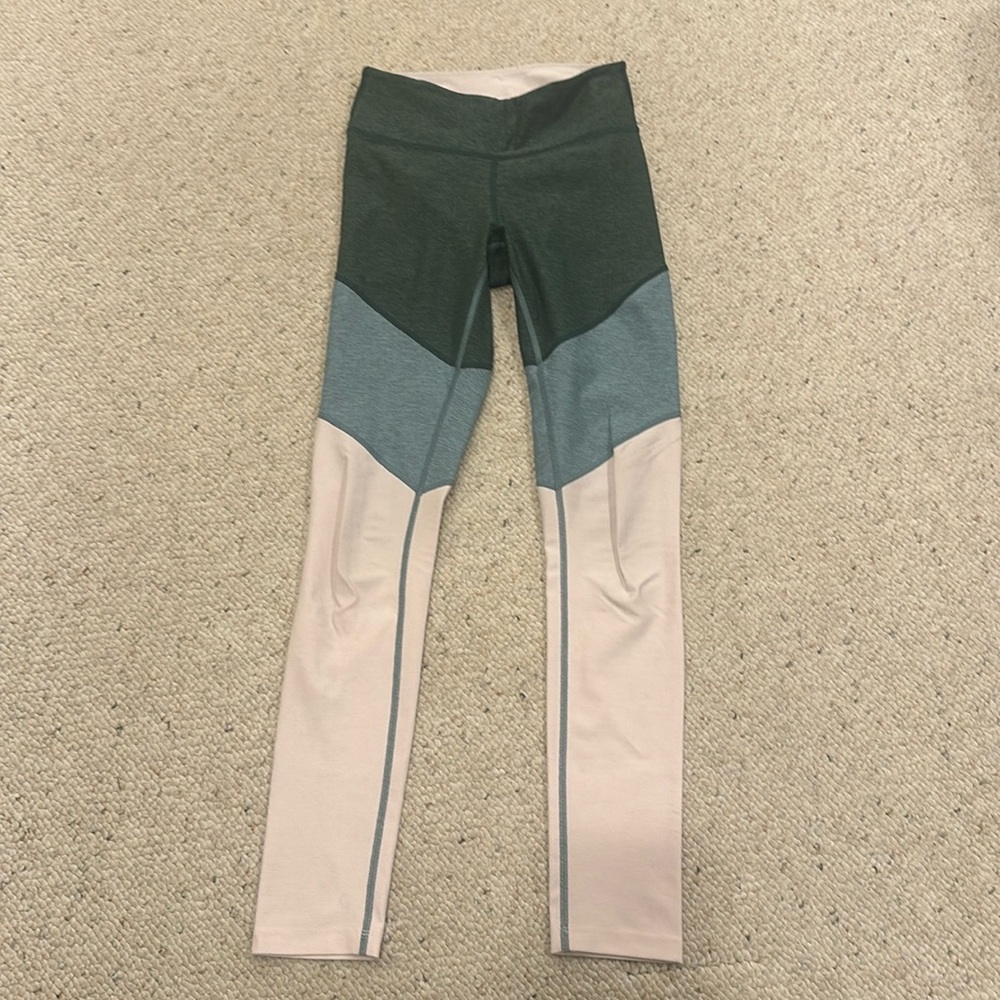 Outdoor Voices leggings